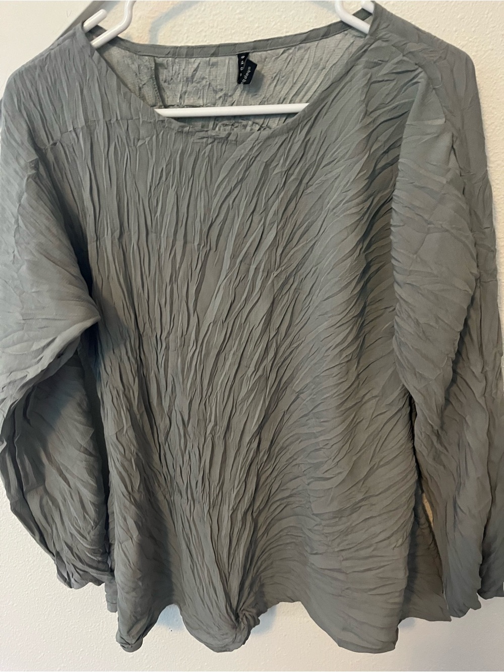 ba&sh Crinkle Long-Sleeve Tunic in Gray